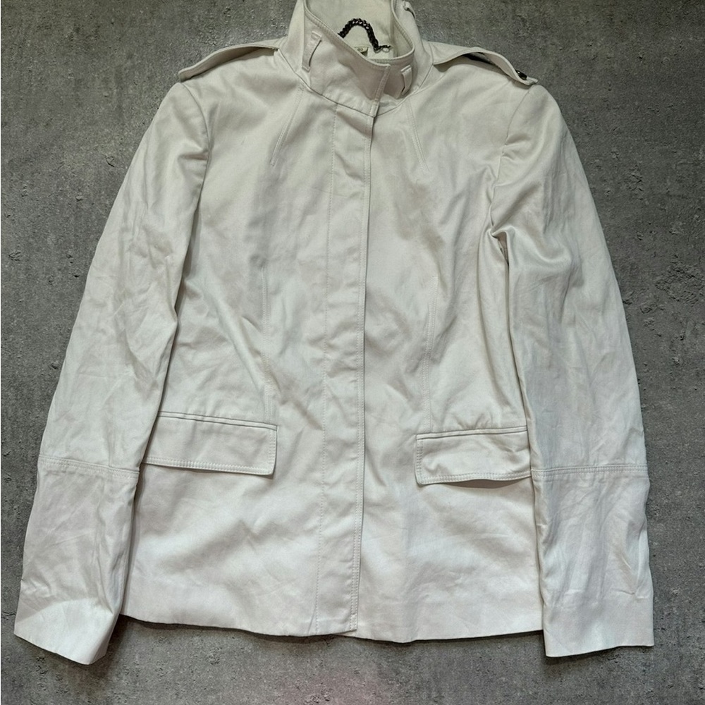 Vintage Women’s Burberry White Luxury Jacket